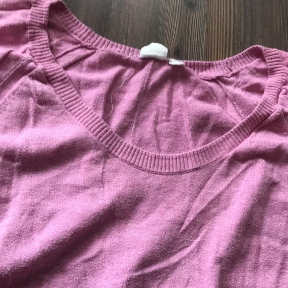 Simple gap sweater - Picture 2 of 3